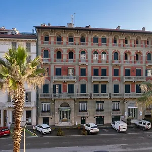 https://residence-esplanade.it-tuscanyhotel.com